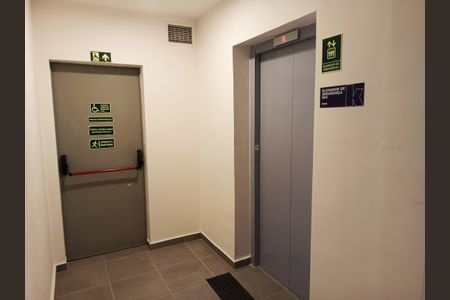 Apartamento à venda com 36m², 2 quartos e sem vagaHall Elevador