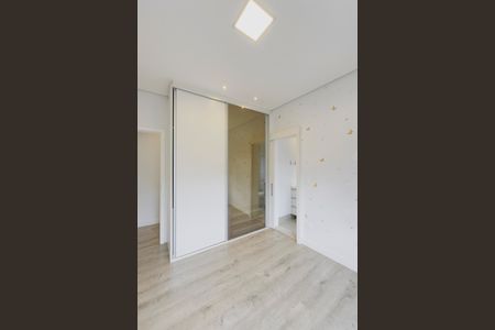 Casa de condomínio para alugar com 370m², 4 quartos e 4 vagas Casa de condomínio para alugar com 370m², 4 quartos e 4 vagasSuíte 3