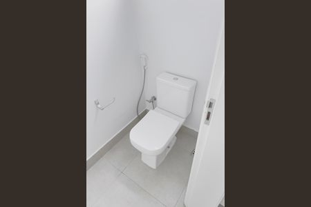 Casa de condomínio para alugar com 370m², 4 quartos e 4 vagas Casa de condomínio para alugar com 370m², 4 quartos e 4 vagasBanheiro da Suíte 4