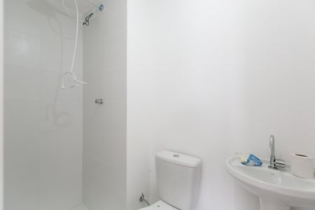Apartamento para alugar com 35m², 2 quartos e sem vaga Apartamento para alugar com 35m², 2 quartos e sem vagaBanheiro Social