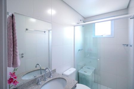 Apartamento à venda com 62m², 2 quartos e 1 vaga Apartamento à venda com 62m², 2 quartos e 1 vagaBanheiro da Suíte