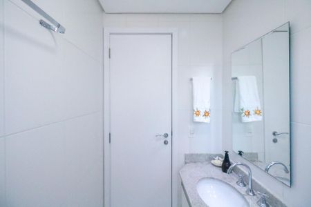 Apartamento à venda com 62m², 2 quartos e 1 vaga Apartamento à venda com 62m², 2 quartos e 1 vagaBanheiro Social