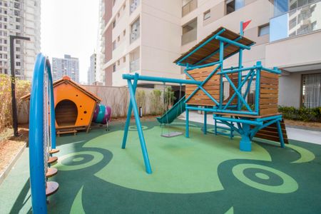 Apartamento à venda com 156m², 3 quartos e 2 vagasÁrea comum - Playground