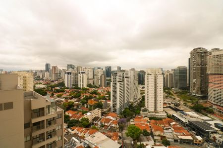 Apartamento à venda com 156m², 3 quartos e 2 vagasVista da Suíte 2