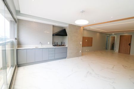 Apartamento à venda com 156m², 3 quartos e 2 vagasVaranda
