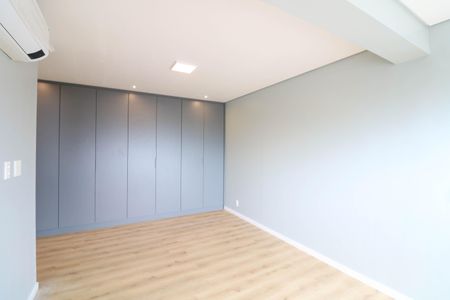 Apartamento à venda com 156m², 3 quartos e 2 vagasSuíte 1