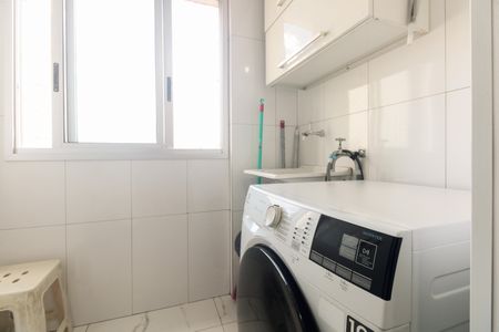 Apartamento à venda com 56m², 2 quartos e 1 vagaÁrea de Serviço 