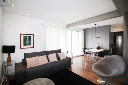 Sala de apartamento para alugar com 2 quartos, 98m² em Vila Olímpia, São Paulo