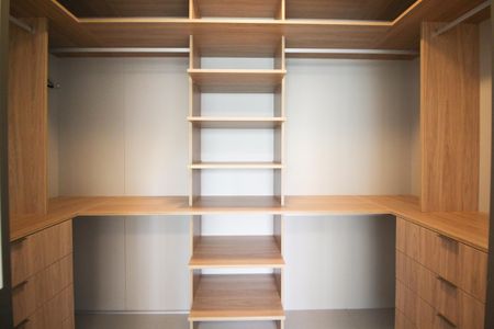 Apartamento para alugar com 98m², 2 quartos e 1 vagaCloset da suíte