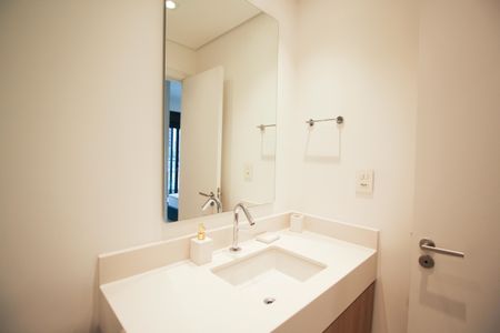 Apartamento para alugar com 98m², 2 quartos e 1 vagaBanheiro da Suíte