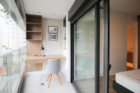 Apartamento para alugar com 98m², 2 quartos e 1 vagaVaranda