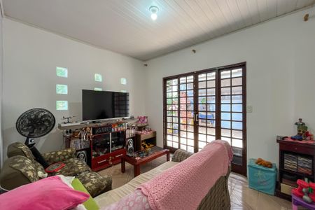 Casa à venda com 305m², 4 quartos e 2 vagas Casa à venda com 305m², 4 quartos e 2 vagasSala 2