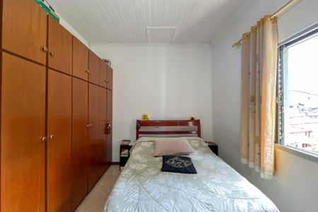 Casa à venda com 305m², 4 quartos e 2 vagas Casa à venda com 305m², 4 quartos e 2 vagasQuarto 3