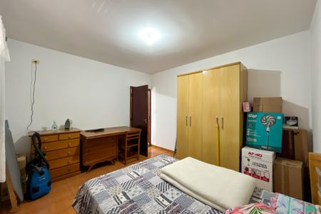 Casa à venda com 305m², 4 quartos e 2 vagas Casa à venda com 305m², 4 quartos e 2 vagasQuarto 2