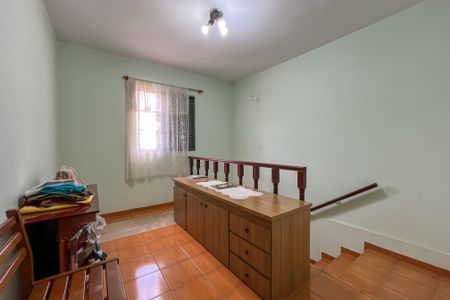 Casa à venda com 305m², 4 quartos e 2 vagas Casa à venda com 305m², 4 quartos e 2 vagasHall