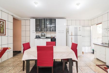 Casa à venda com 120m², 5 quartos e 4 vagasCasa 01 - Cozinha