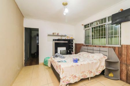 Casa à venda com 120m², 5 quartos e 4 vagasCasa 02 - Quarto 1 Suíte