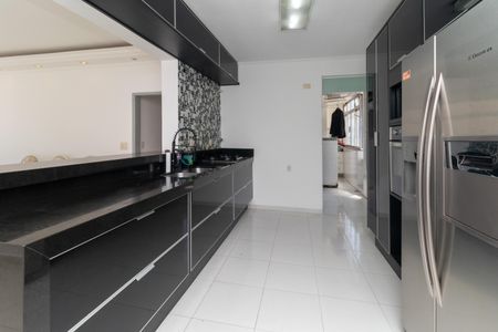 Apartamento à venda com 100m², 2 quartos e 1 vagaCozinha