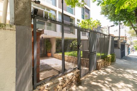 Apartamento à venda com 100m², 2 quartos e 1 vagaFachada e Portaria