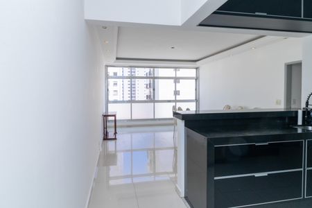Apartamento à venda com 100m², 2 quartos e 1 vagaSala