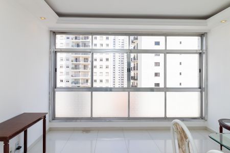 Apartamento à venda com 100m², 2 quartos e 1 vagaSala