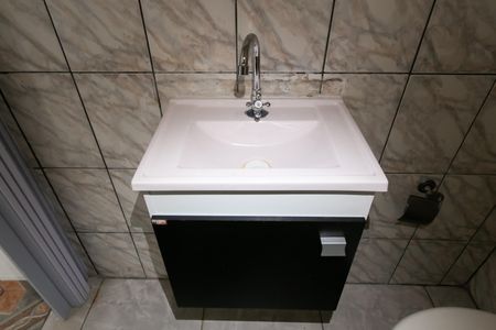 Casa à venda com 250m², 2 quartos e 8 vagasBanheiro 1