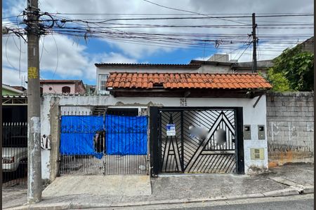 Casa à venda com 250m², 2 quartos e 8 vagasFachada
