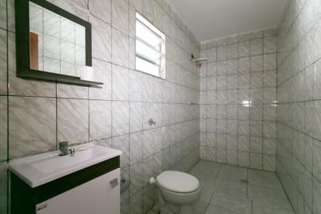 Casa à venda com 250m², 2 quartos e 8 vagasBanheiro 2