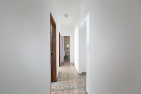 Casa à venda com 250m², 2 quartos e 8 vagasCorredor