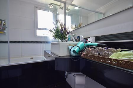 Apartamento para alugar com 120m², 3 quartos e 2 vagasBanheiro Suíte 2