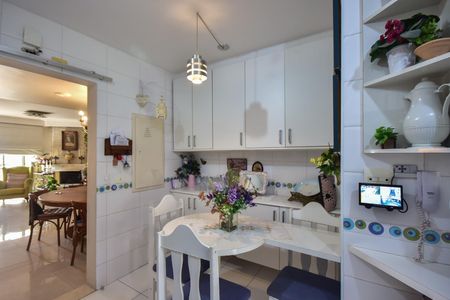 Apartamento para alugar com 120m², 3 quartos e 2 vagasCozinha