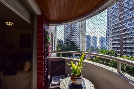 Varanda de apartamento para alugar com 3 quartos, 120m² em Vila Andrade, São Paulo