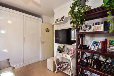 Apartamento para alugar com 120m², 3 quartos e 2 vagasQuarto