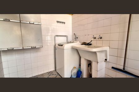 Casa à venda com 150m², 2 quartos e sem vagaÁrea de Serviço 