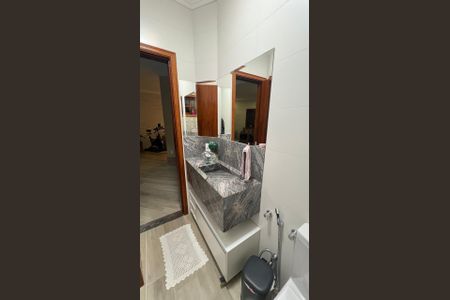 Casa à venda com 259m², 3 quartos e 6 vagasBanheiro