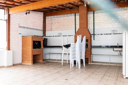 Apartamento para alugar com 60m², 2 quartos e 1 vagaÁrea comum - Churrasqueira