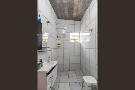 Banheiro  de casa à venda com 2 quartos, 180m² em Jardim Munhoz, Guarulhos