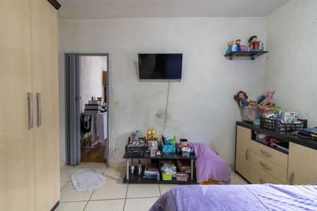 Casa à venda com 180m², 2 quartos e 2 vagas Casa à venda com 180m², 2 quartos e 2 vagasQuarto 2