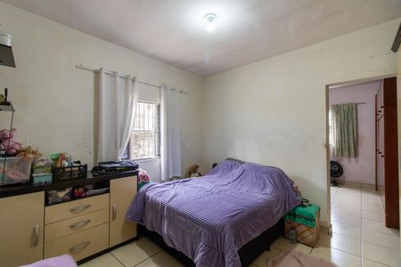Casa à venda com 180m², 2 quartos e 2 vagas Casa à venda com 180m², 2 quartos e 2 vagasQuarto 2