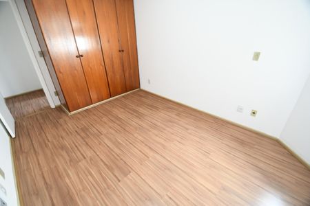 Apartamento à venda com 65m², 2 quartos e 1 vagaQuarto 2