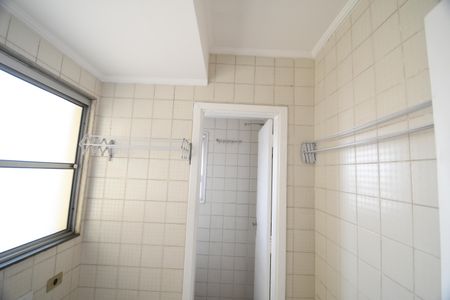 Apartamento à venda com 65m², 2 quartos e 1 vagaÁrea de Serviço