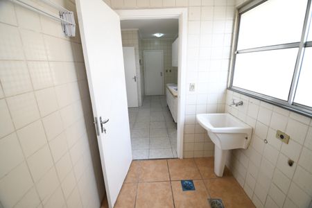 Apartamento à venda com 65m², 2 quartos e 1 vagaÁrea de Serviço