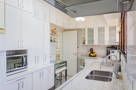 Apartamento para alugar com 420m², 4 quartos e 3 vagasCozinha