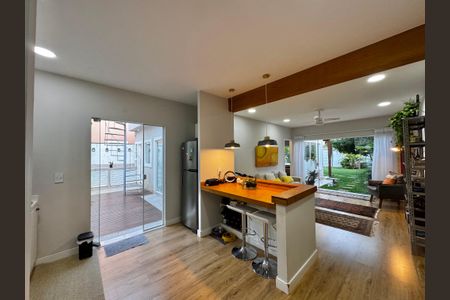 Casa à venda com 300m², 2 quartos e 1 vagaCozinha 2