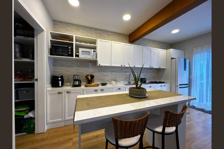 Casa à venda com 300m², 2 quartos e 1 vagaCozinha 1