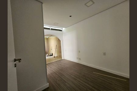 Casa à venda com 260m², 4 quartos e sem vagaSala