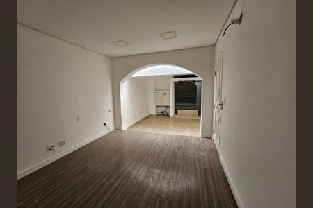 Casa à venda com 260m², 4 quartos e sem vagaSala