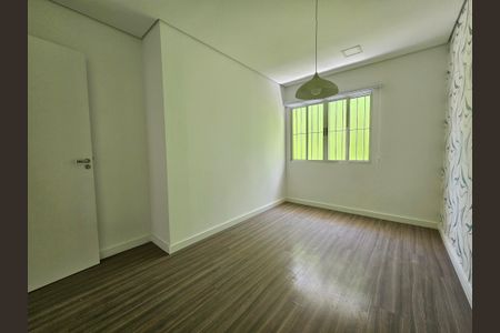 Casa à venda com 260m², 4 quartos e sem vagaQuarto