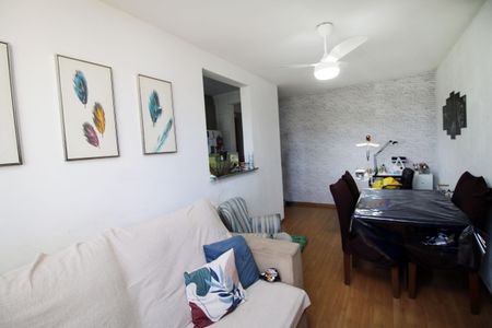 Sala de apartamento à venda com 2 quartos, 45m² em Colégio, Rio de Janeiro