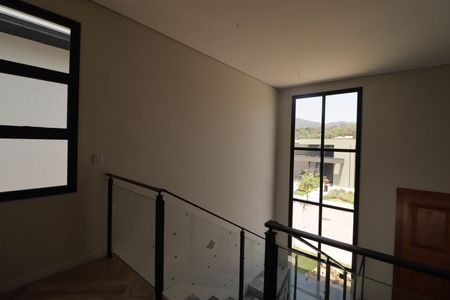 Casa de condomínio à venda com 321m², 3 quartos e 3 vagasHall